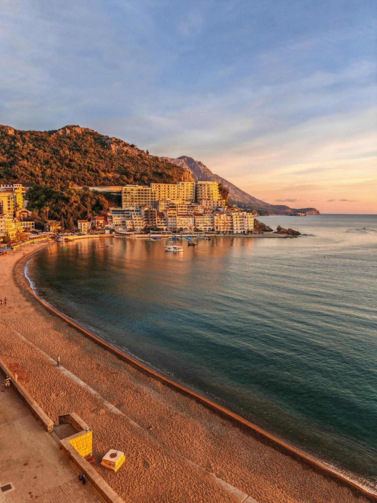 Beachfront Luxury Apartment Budva Ngoại thất bức ảnh